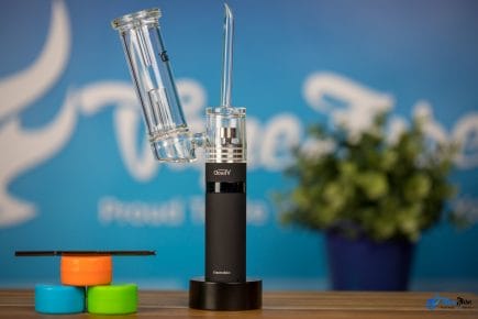 CloudV ElectroMini E-Nail with wax containers and dabbing tool