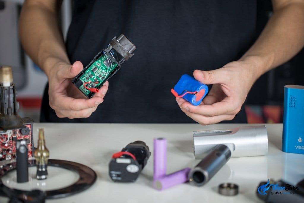 Arizer Solo Portable Vaporizer - inbuilt battery is taken out