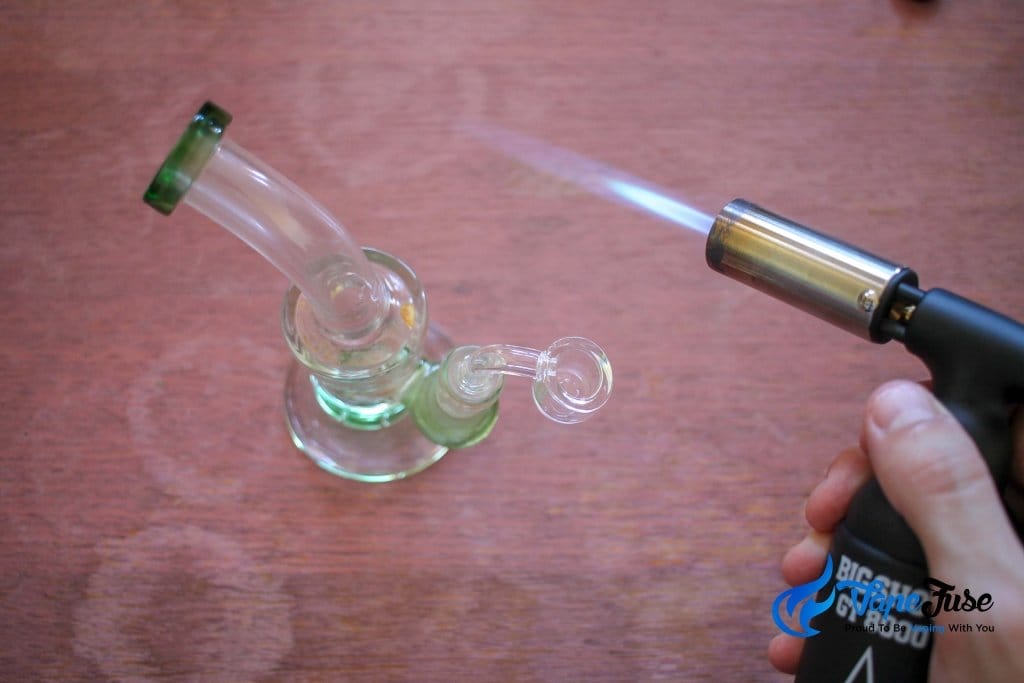 using dabbing concentrates torch