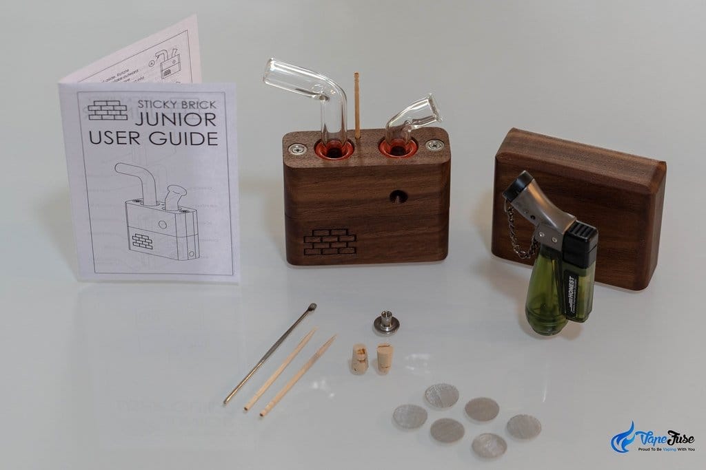 Sticky Brick Labs Junior whats in the box